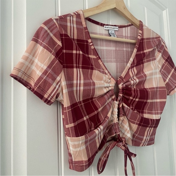 Hearts Collective Pink Plaid Crop Top Size Small
Junior /Teen - Picture 7 of 7